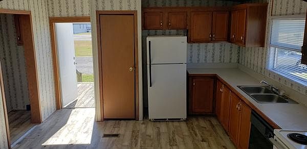 2nd image of 24 Alamac Village Dr #25B
