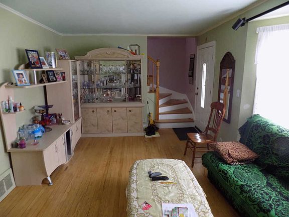 5th image of 1827 N 73rd Ct