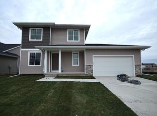 235 NE 48th St, Ankeny, IA 50021
