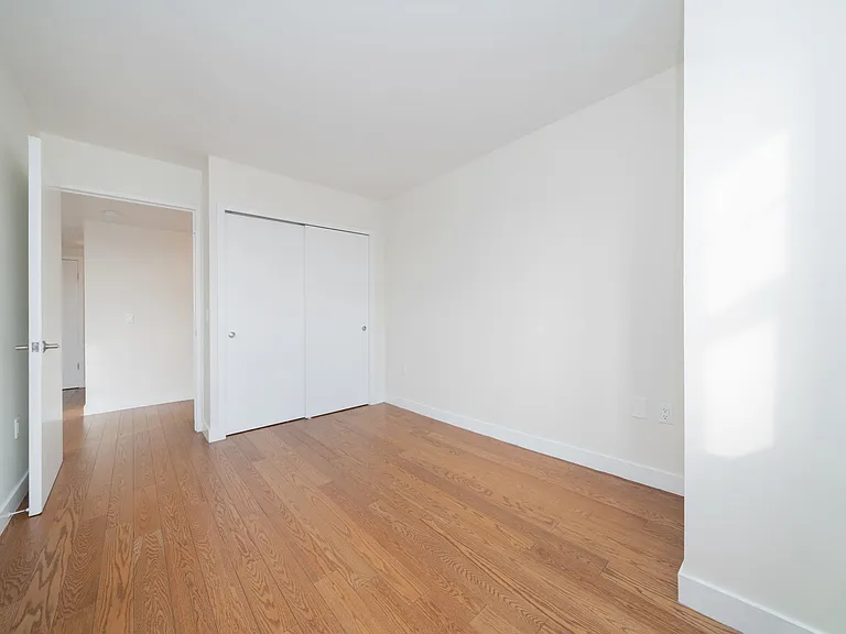 75-25 153rd St #1120 — Photo 12
