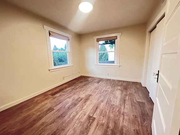 4th image of 2630 1st Ave N #1/2