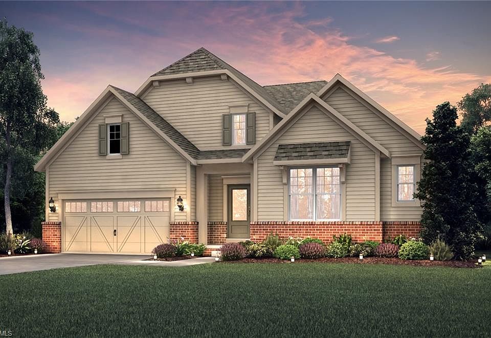1st image of 461 Crystal Lake Dr