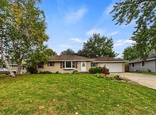 8831 Greenway Ave S, Cottage Grove, MN 55016
