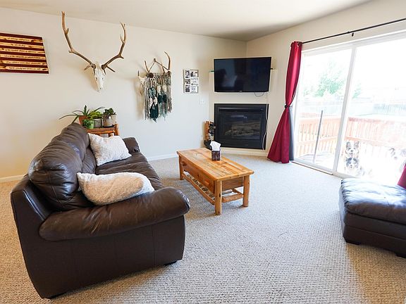 3rd image of 1729 Mandan Trail
