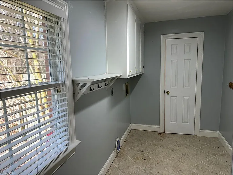 1704 Eagle Hill Dr — Photo 17