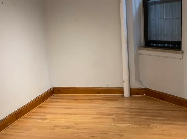 18 Mott Street image 10 of 11