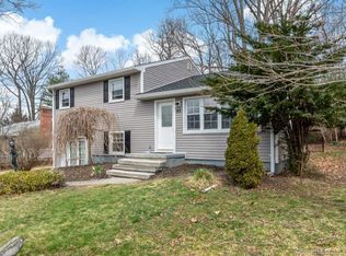 93 Long Island View Rd, Milford, CT 06460