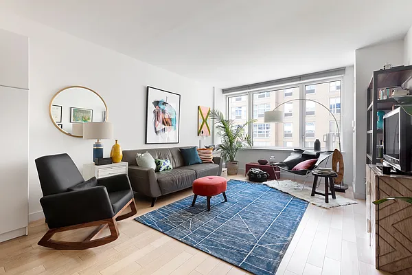 Rented by Compass | media 17