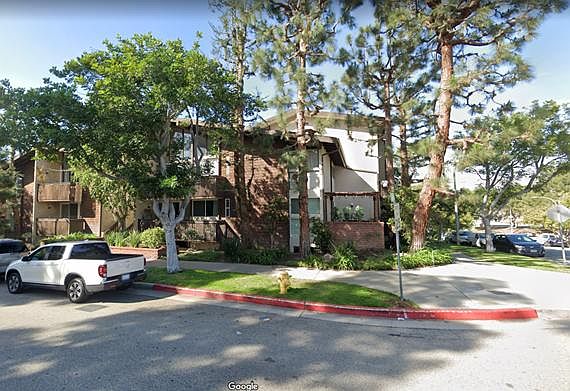 2nd image of 5901 Canterbury Dr