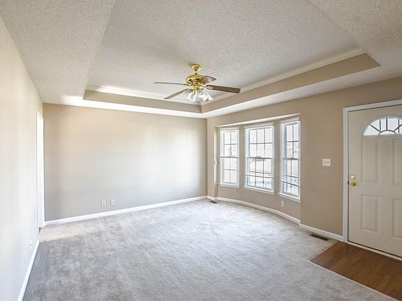 4th image of 3236 N Senseney Cir
