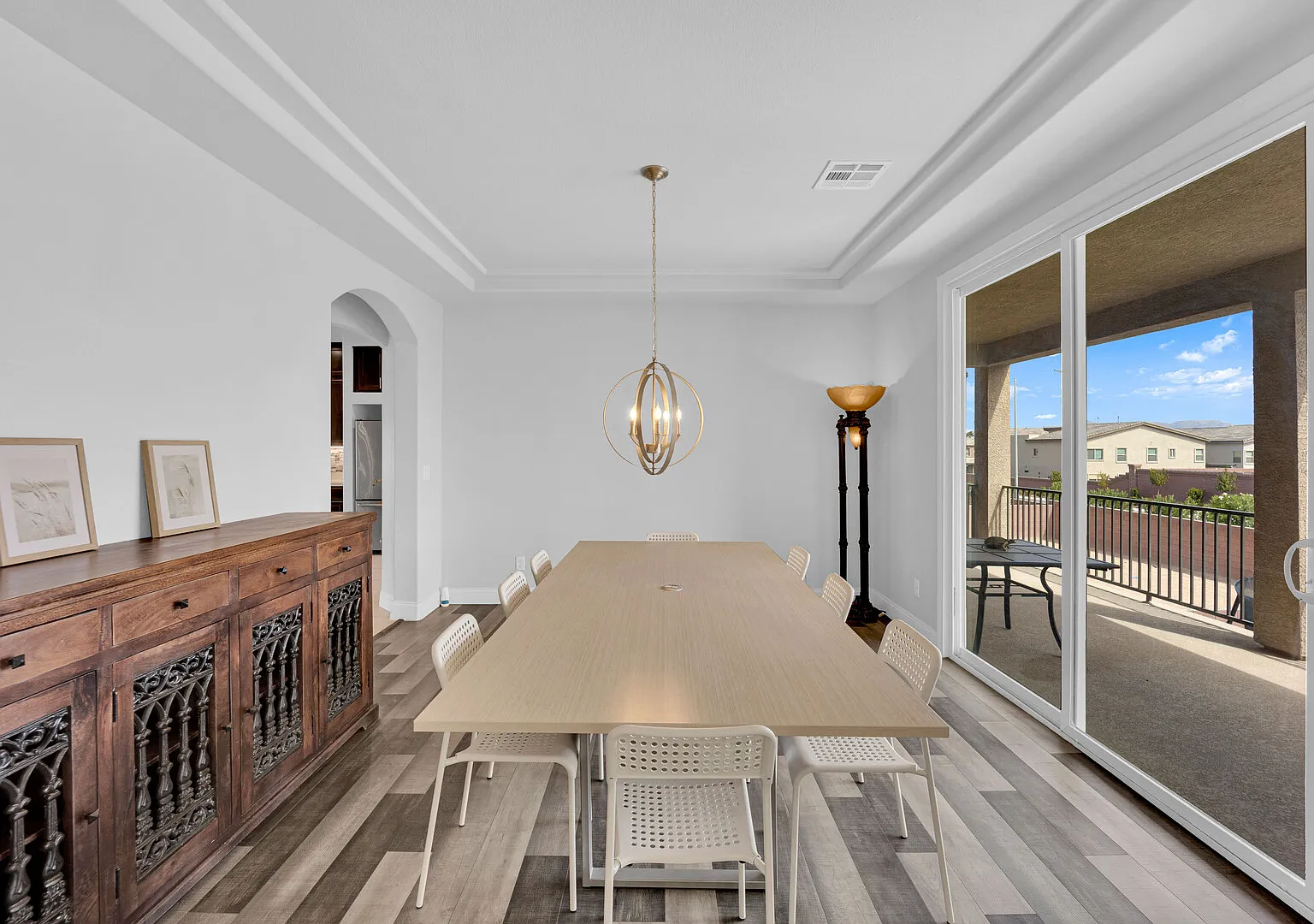 Modern Vegas Home 5 beds 4.5 bath — Photo 2