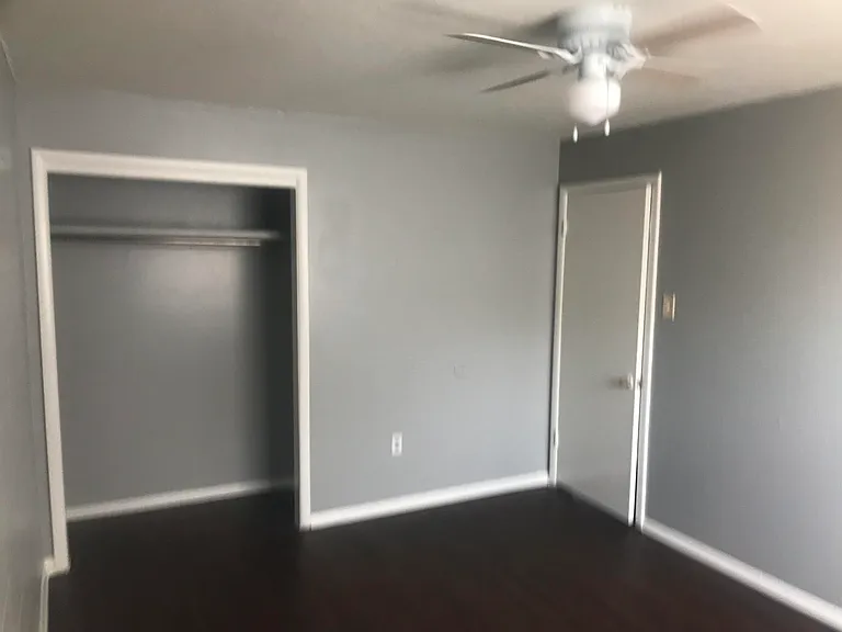 Highland Square Apartments — Photo 19