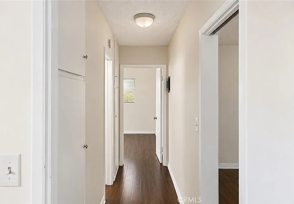 2 bed, 600 sqft, $2,750 — Photo 3