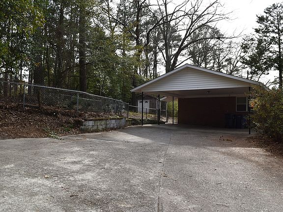 Double Carport & parking pad
