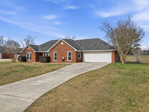 4th image of 137 Fowler Dr