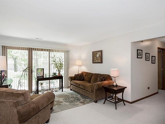 2nd image of 9163 Sutton Ct #98
