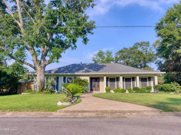 306 Southern Cir, Gulfport, MS 39507