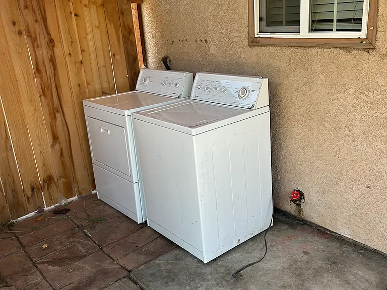 5811 48th Ave — Photo 34