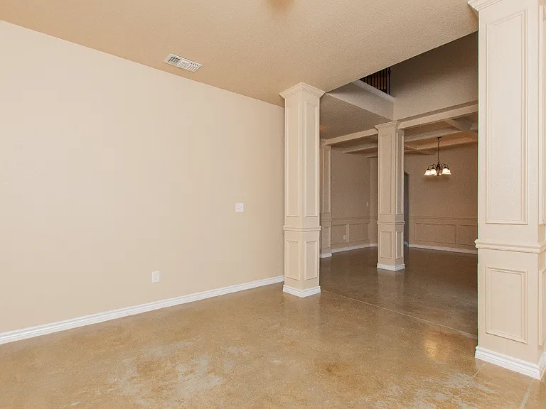 103 W Libra Dr — Photo 3