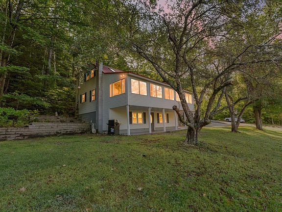 3rd image of 13 Mountain View Drive
