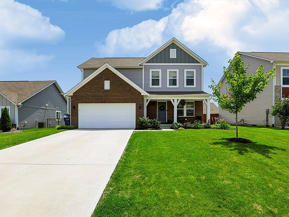 3rd image of 5521 Woods Pointe Dr