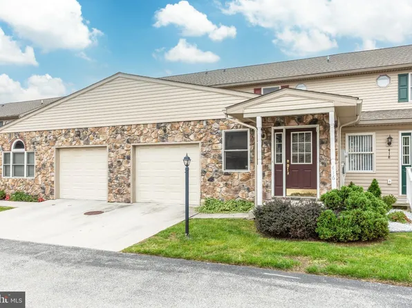 416 Springbrook Ct, Hanover, PA 17331