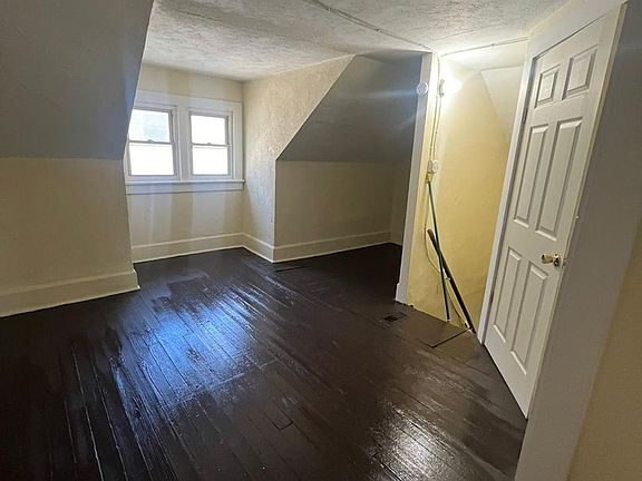4th image of 1229 Blandy Ave