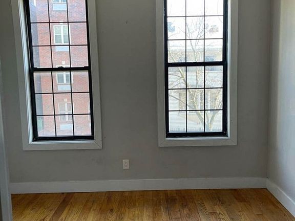 4th image of 77 Jefferson Ave #3O