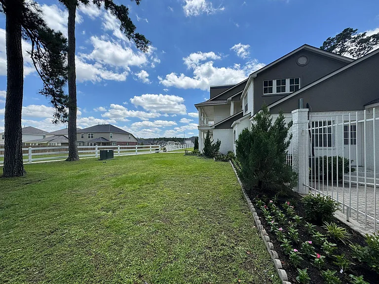 27165 Kestrel Trl — Photo 48