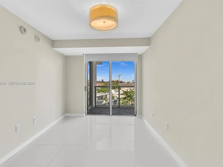 9901 E Bay Harbor Dr #803 — Photo 13