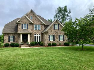 373 Southwind Dr, Bowling Green, KY 42104