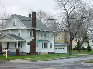 1484 N Winton Rd, Rochester, NY 14609