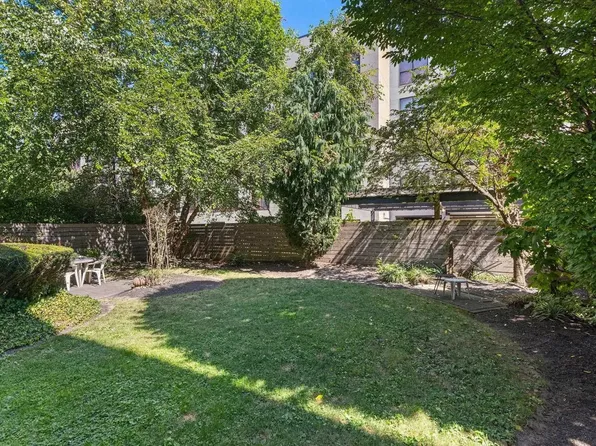 77 Jefferson Street image 22 of 28