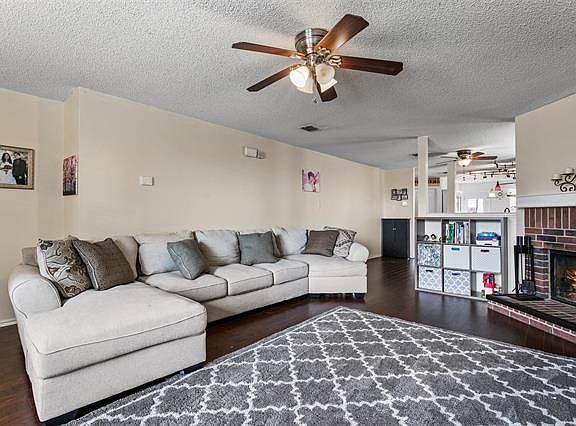 3rd image of 3036 Coolwood Ln