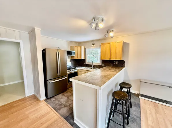 257 Meadow Ln, Stowe, VT 05672