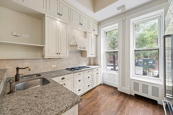 Rented by Douglas Elliman | media 28