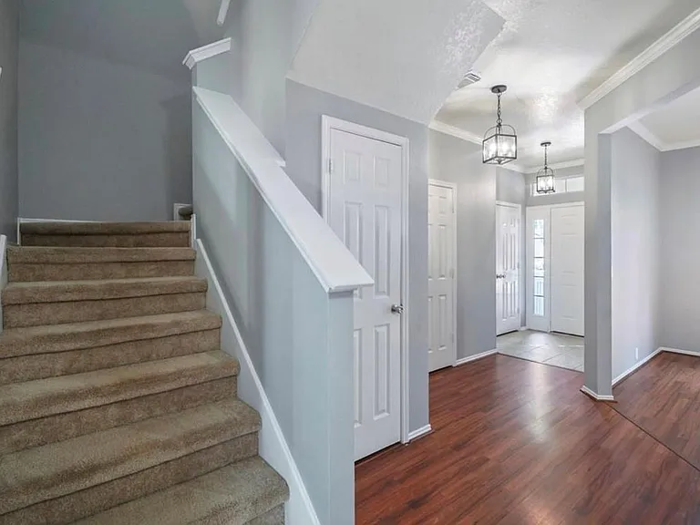 29705 Parliament Hills Dr — Photo 14