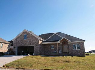 1716 Creekview Dr, Sherwood, AR 72120