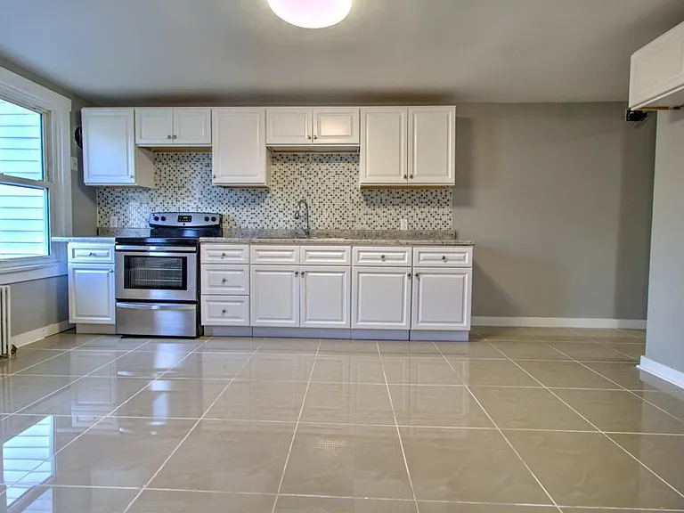 5012 Kutztown Rd — Photo 7