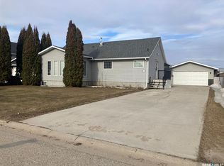 205 6th St N, Nipawin, SK S0E1E0