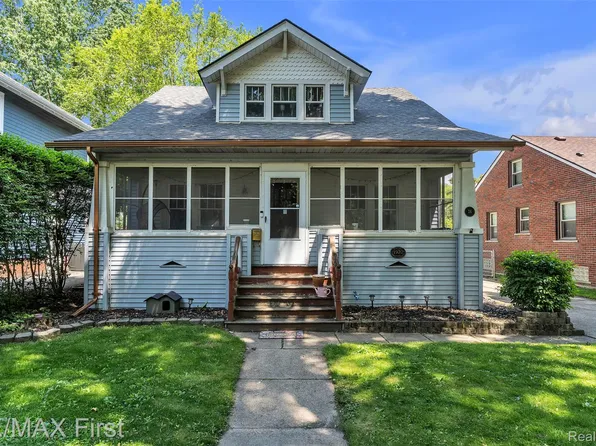 76 Gallup St, Mount Clemens, MI 48043