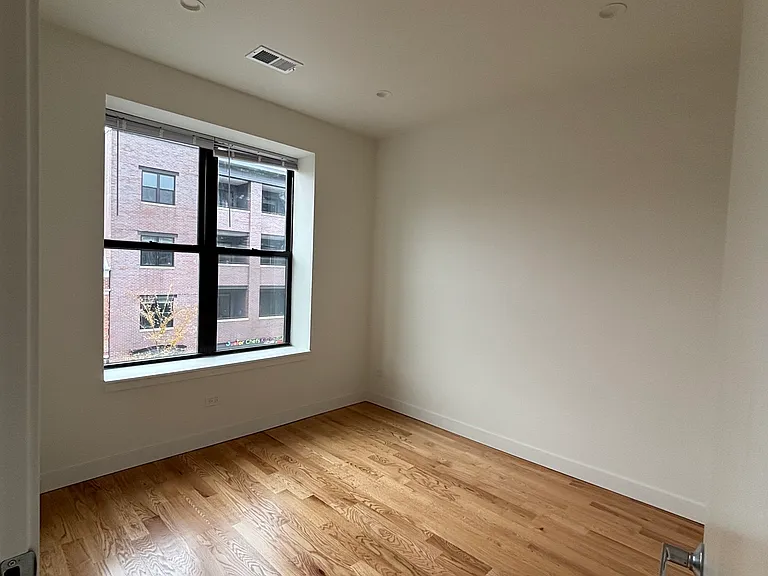 Front bedroom, plenty of light!