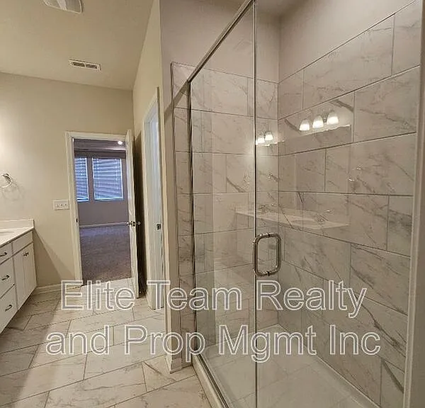 3108 Cheyney Park Dr — Photo 18