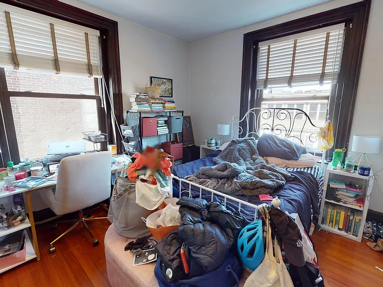 8 Davenport St #4 — Photo 12