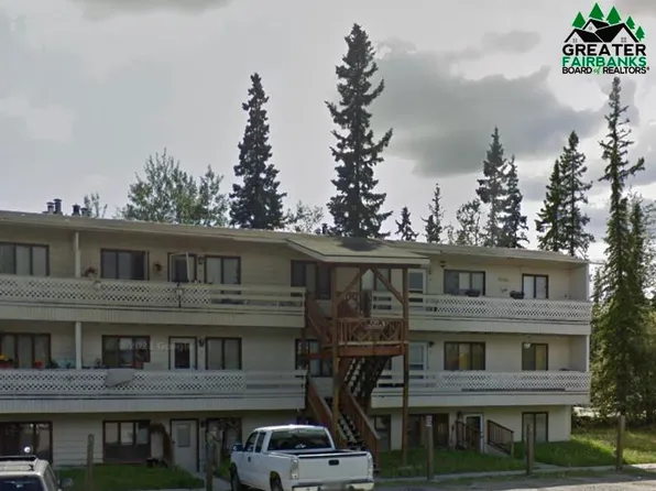130 Vassar Cir APT 10, Fairbanks, AK 99709