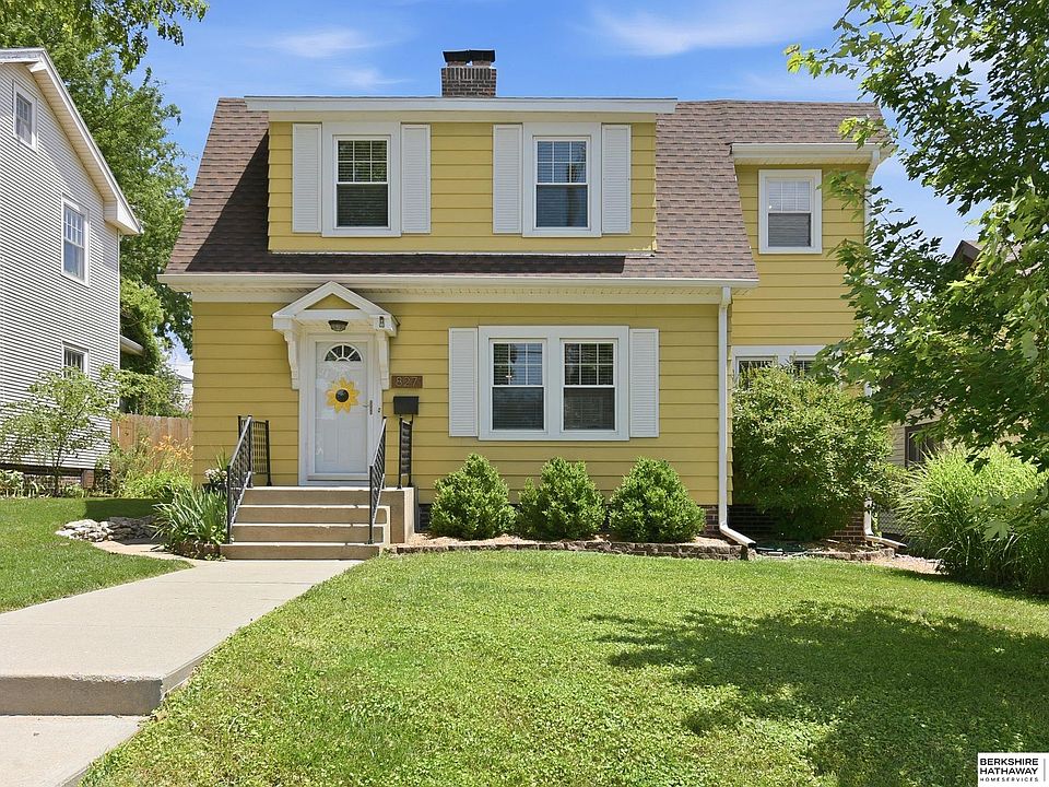 1st image of 827 S 55th St