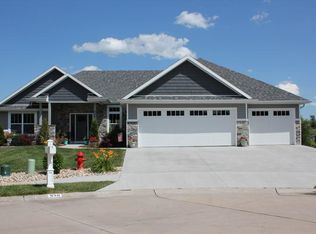 930 Eagle Point Dr, Ashland, MO 65010