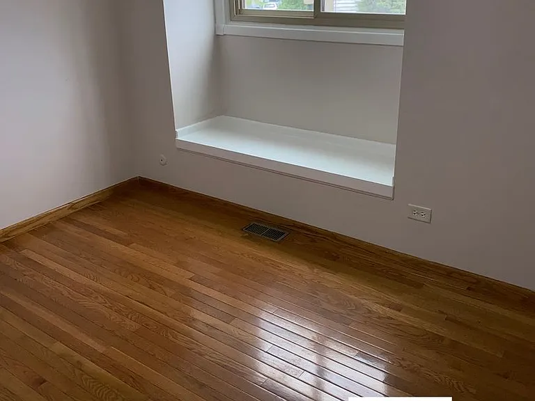 2658 Woodview Ct — Photo 8