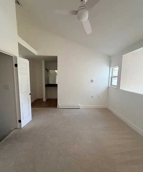512 E Monroe Dr #C323 — Photo 10