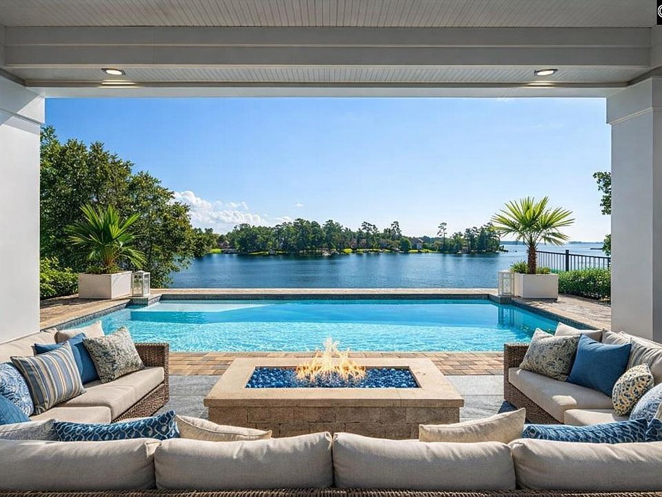 1st image of 249 Pointe Overlook Dr